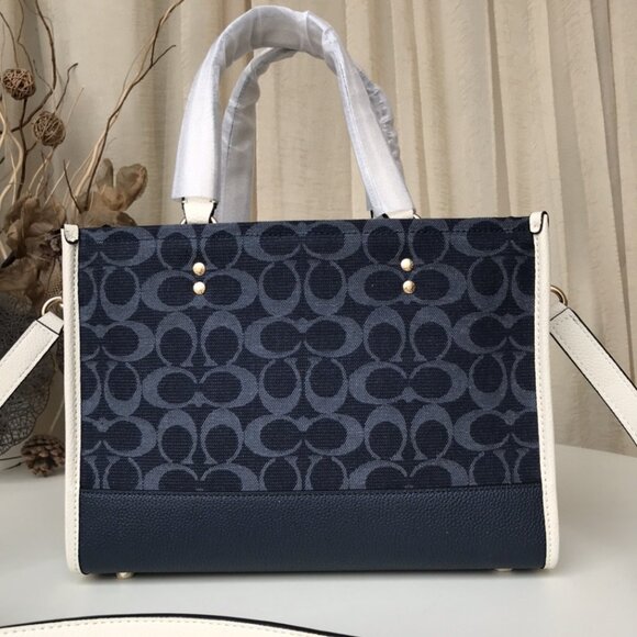 COACH Dempsey Tote 40 In Signature Blue Jacquard with Patch Bag - Picture 4 of 7